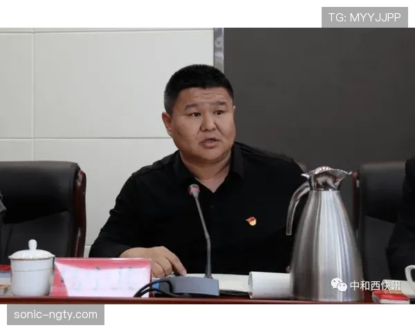 第四官员在比赛中的职责有哪些规则限制和操作细节解读